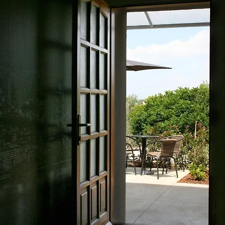 아파트 Pretty Little Thing Called Teranino *