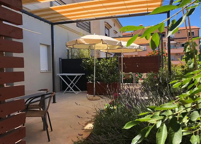 Apartment Pretty Little Thing Called Teranino Pula